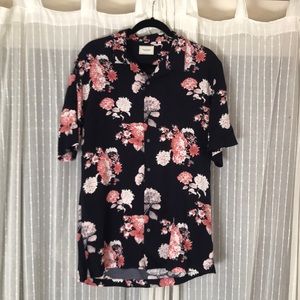 Men’s Summer Button Up••